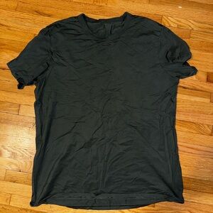 Lululemon fundamental T-shirt